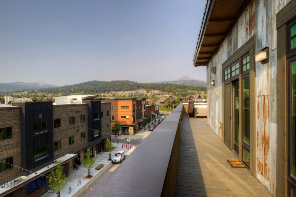 99 Town Center Avenue Unit R2