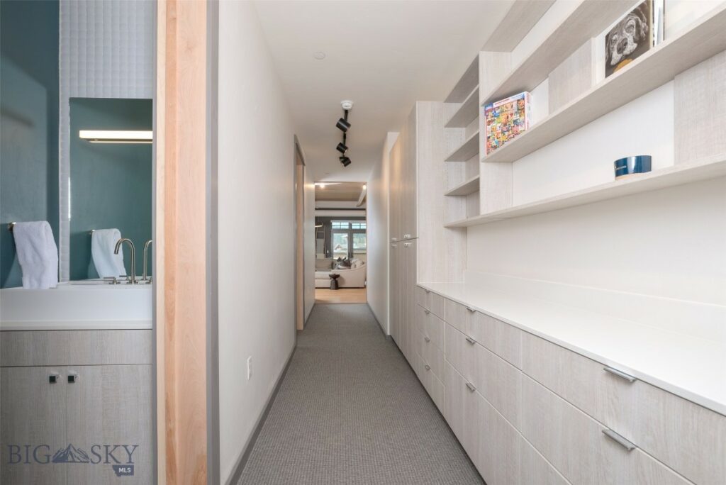 99 Town Center Avenue Unit R2