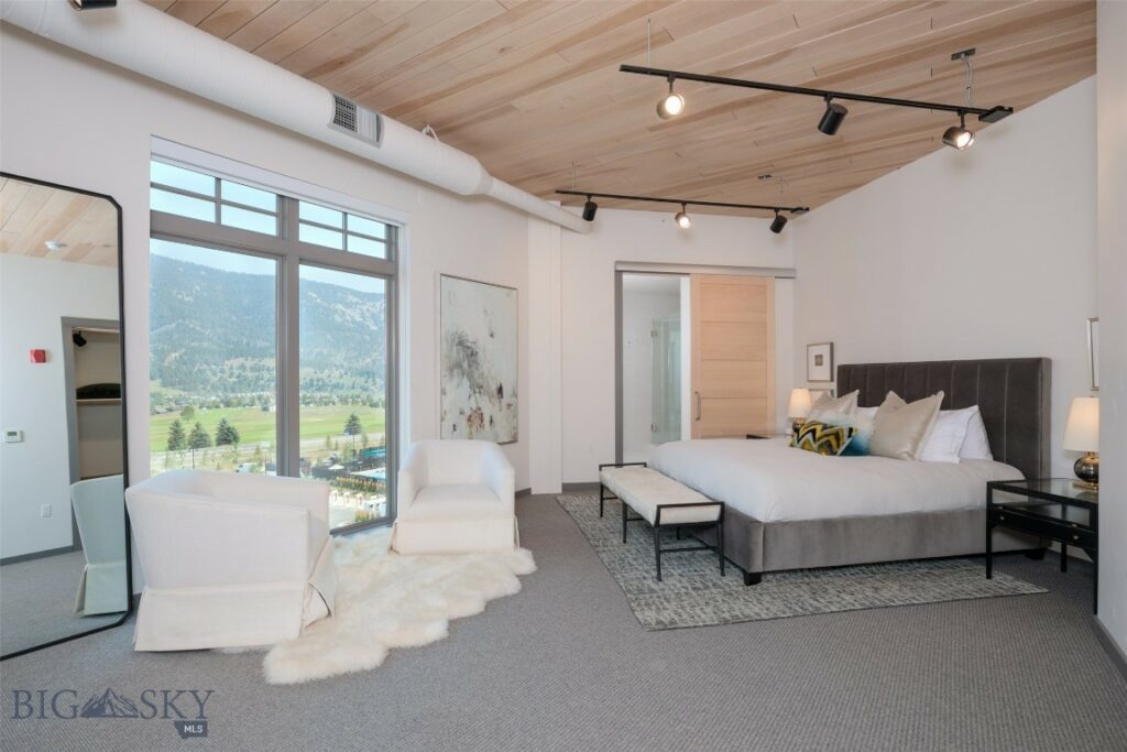 99 Town Center Avenue Unit R2