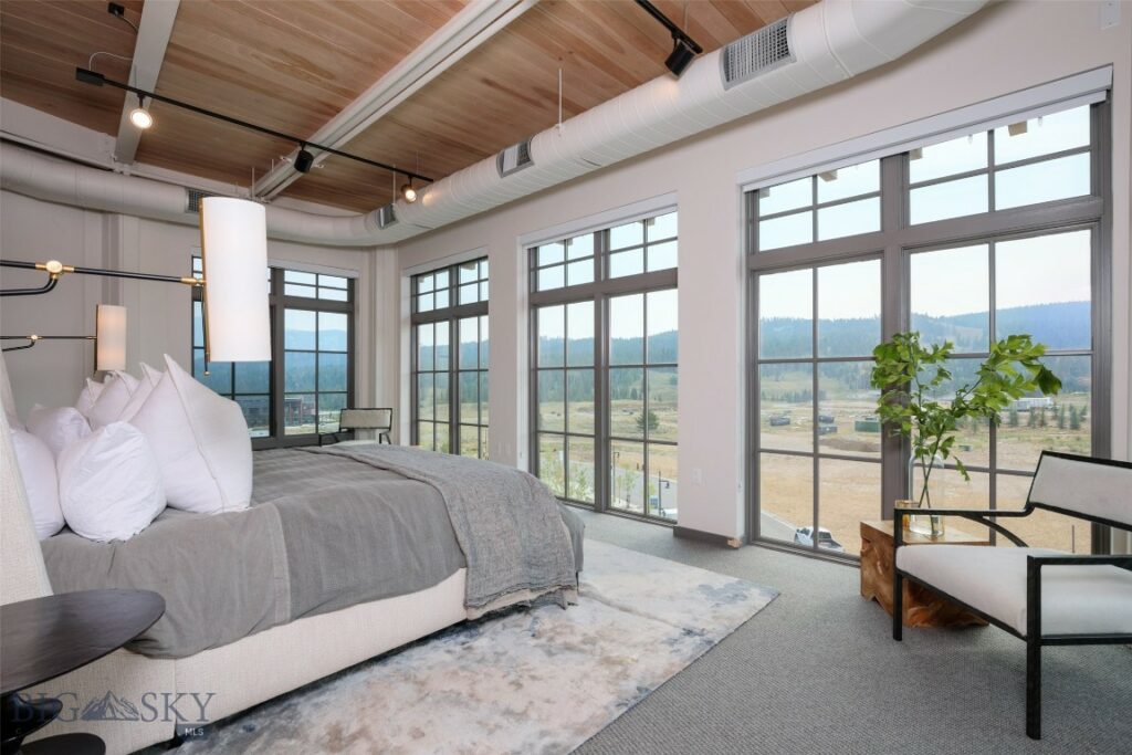 99 Town Center Avenue Unit R2