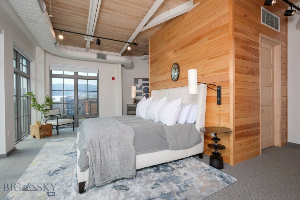 99 Town Center Avenue Unit R2