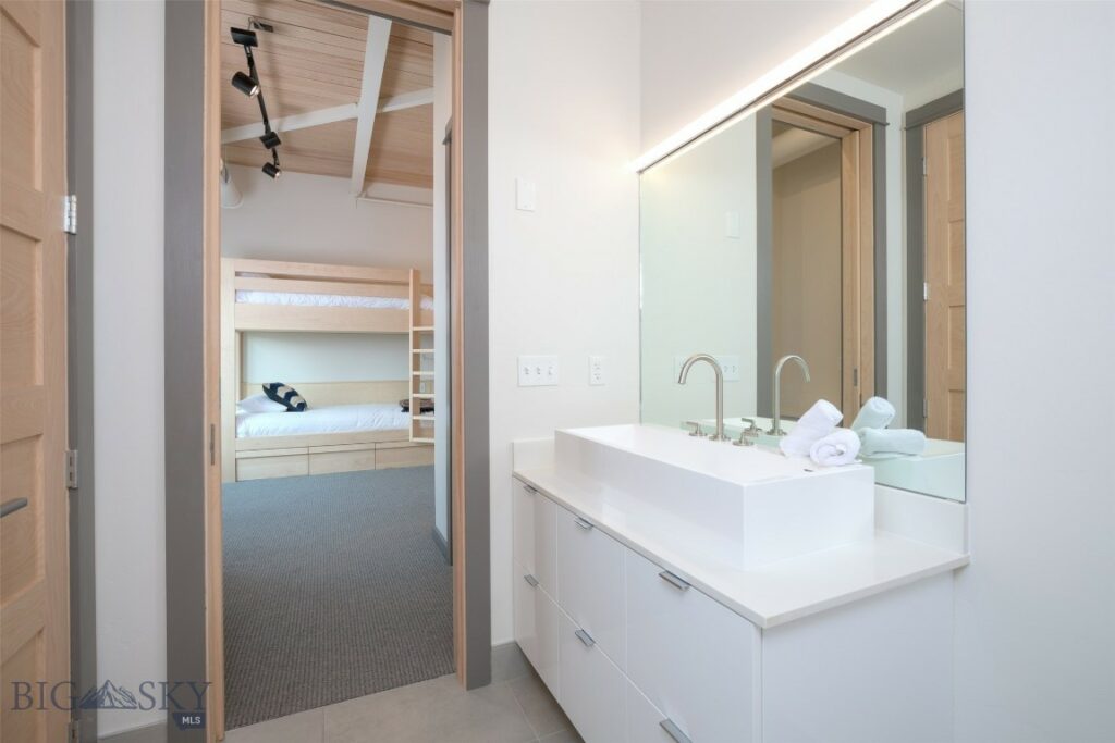 Big Sky MT 59716 - 19