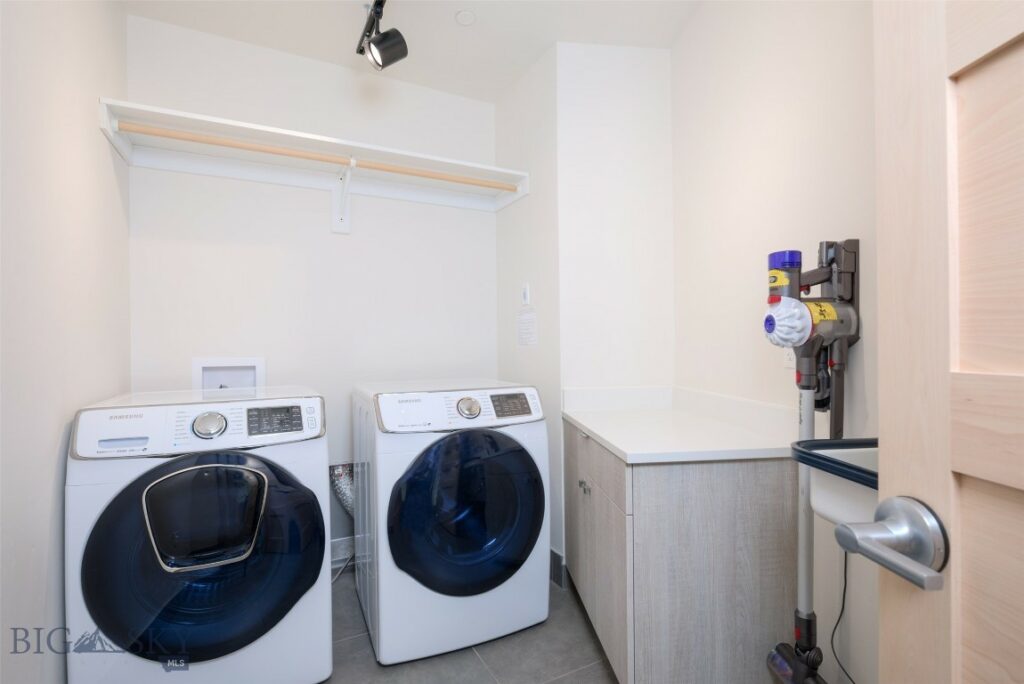 Big Sky MT 59716 - 23