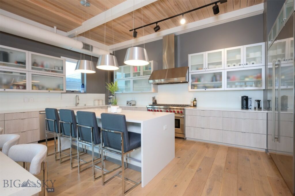 99 Town Center Avenue Unit R2