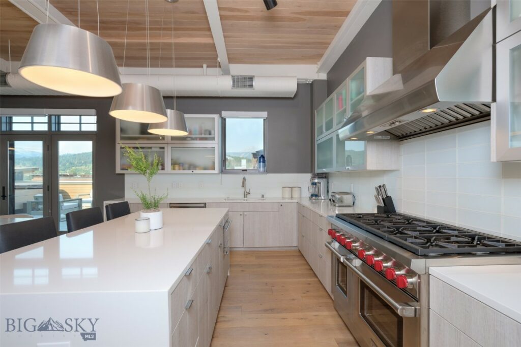 99 Town Center Avenue Unit R2