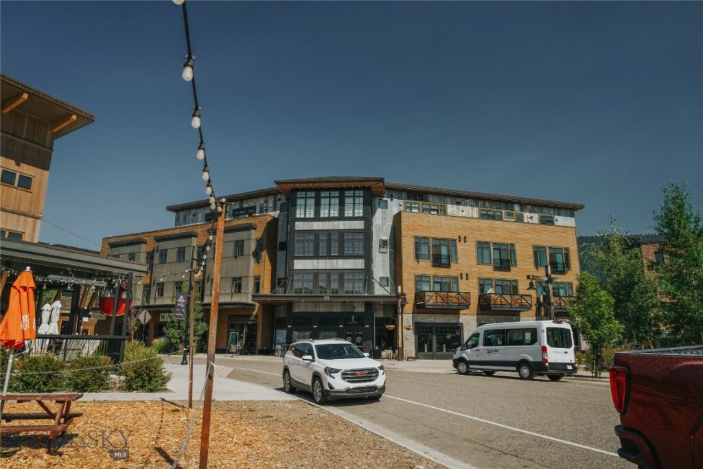 99 Town Center Avenue Unit R3