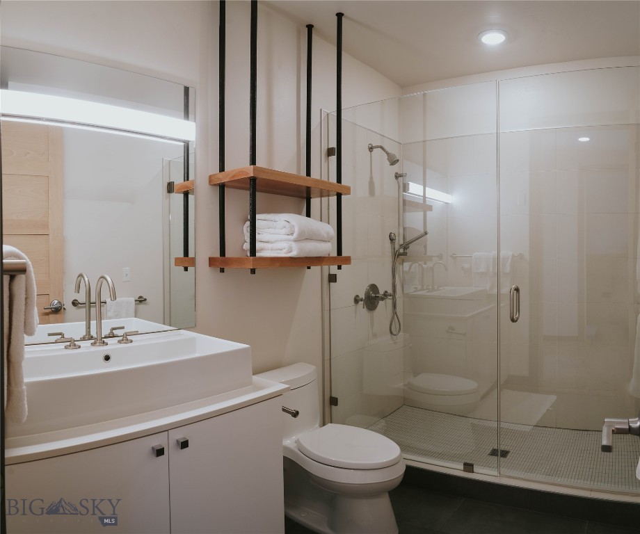 99 Town Center Avenue Unit R3