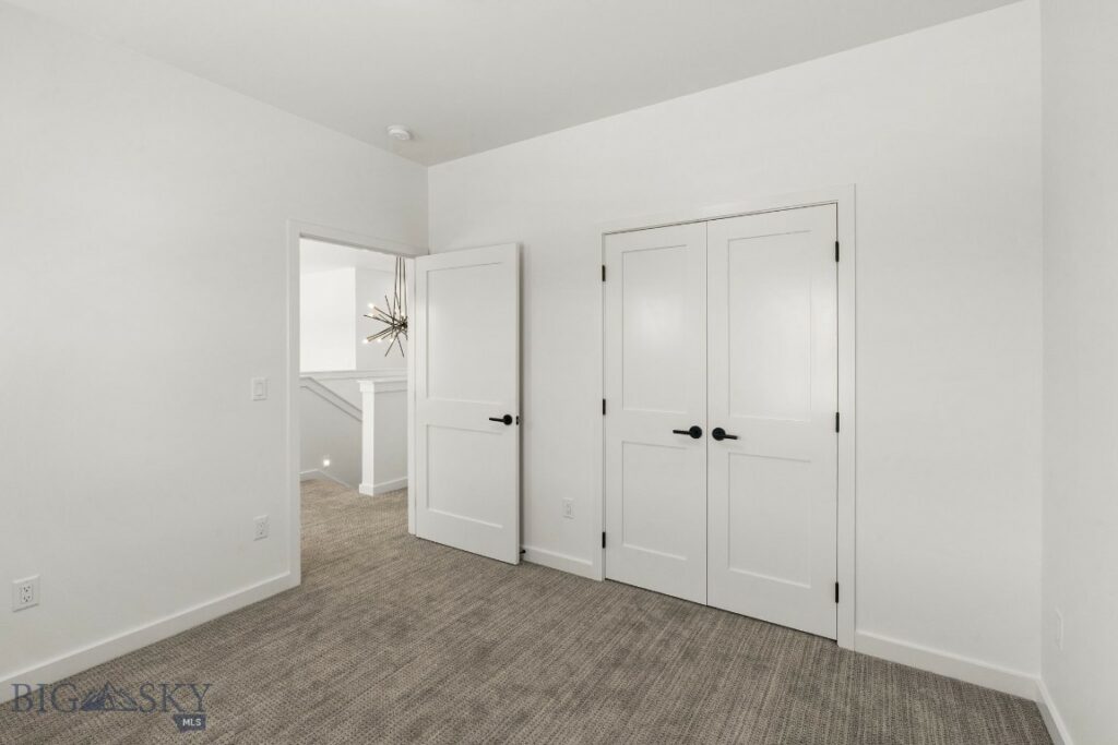 Lot 11 S Riparian Way