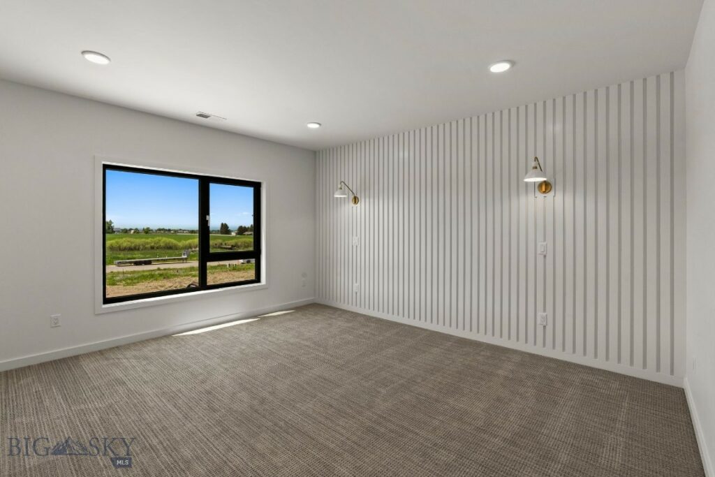Lot 11 S Riparian Way