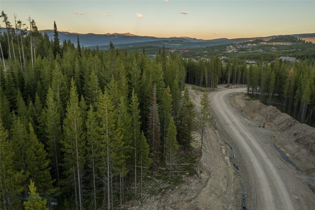 Lot 2 Highlands West