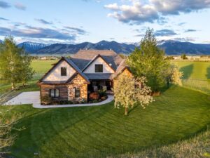 306 Glenbrook Lane, Belgrade MT 59714