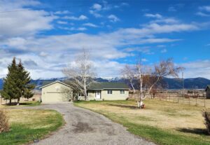 4040 Nelson Road, Belgrade MT 59714
