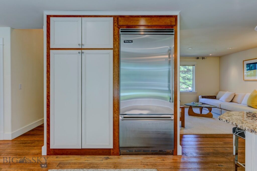 Unknown - 21