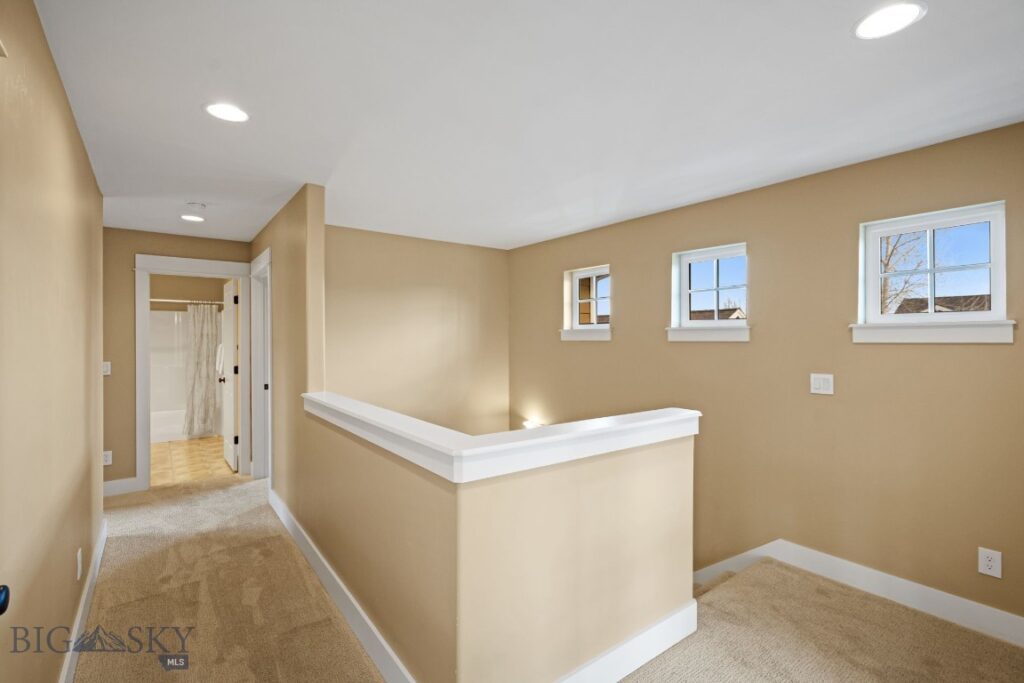 Unknown - 37