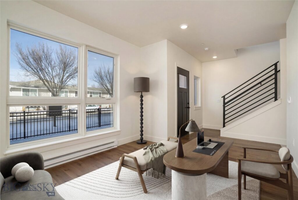Unknown - 4
