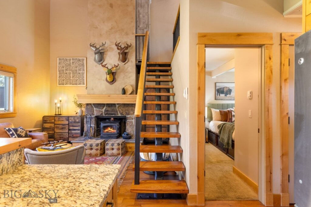 Unknown - 16