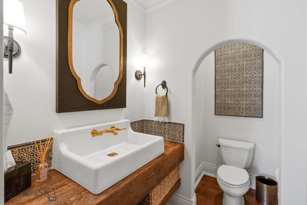 Unknown - 29