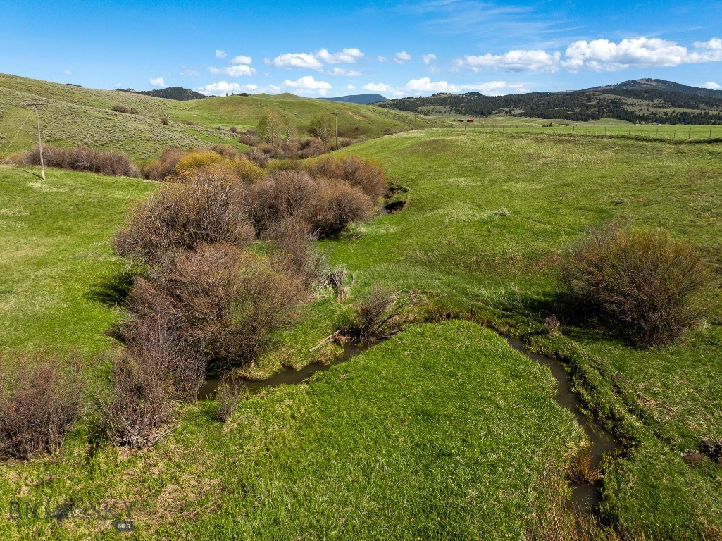 Unknown - 22