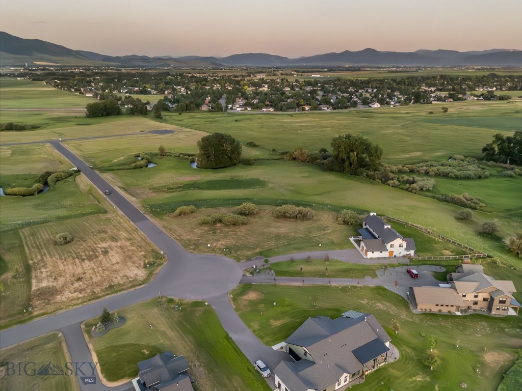 Lot 10 Riparian Way