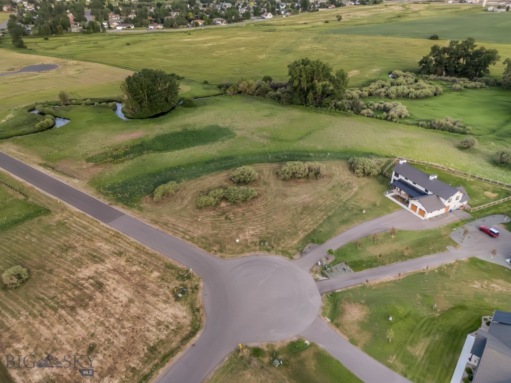 Lot 10 Riparian Way