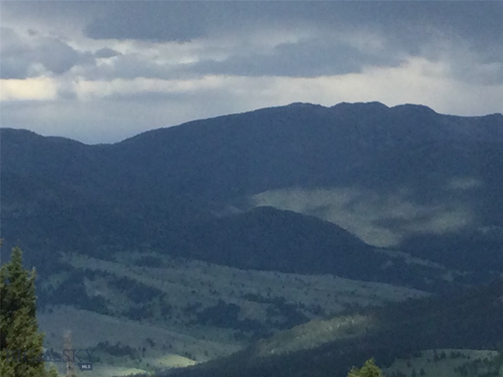 TBD Charlie Russell Loop Road