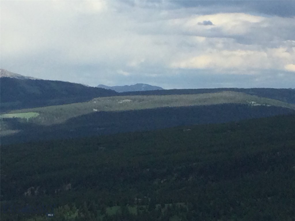 TBD Charlie Russell Loop Road