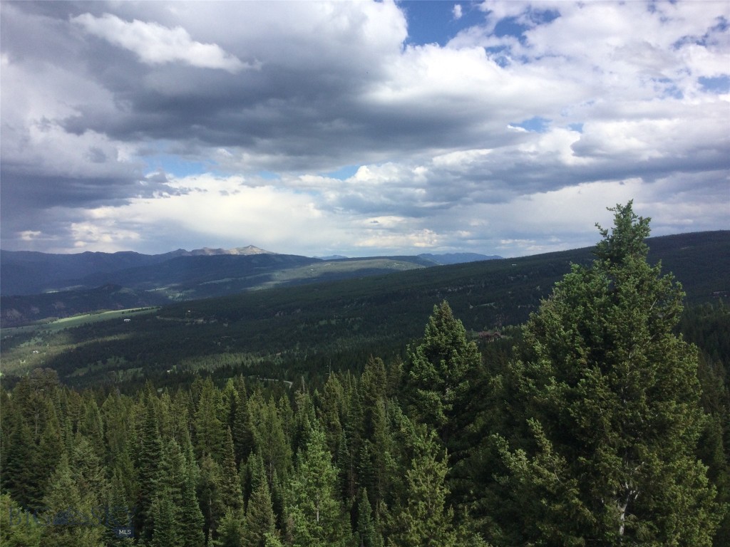 TBD Charlie Russell Loop Road