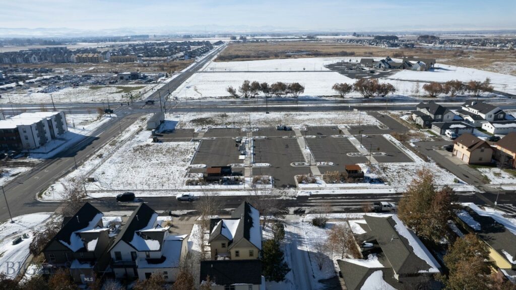 TBD (Lot 5) N Cottonwood